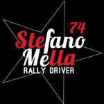Stefano Mella ha il suo primo approccio alle corse ufficiali nel 1995, quando esordisce come copilota nel Rally 111 minuti di Novara e nel Rally del Vallese. Un'esperienza che fortifica ancora di piÃ¹ la sua passione e grazie alla quale decide di lasciare il sedile da copilota per il posto di guida. Al volante esordisce nella prima riedizione del Rally del Ticino del 1997 con la piccola di Francia: la Peugeot 106 Rally motorizzata 1,3 lt.